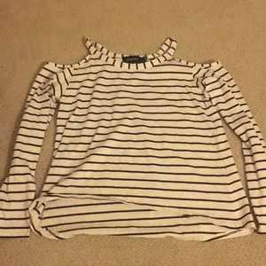 brand minkpink. loose and soft material